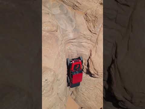 Straight up the Chute! #SandHollow #Jeep #Offroad #Shorts