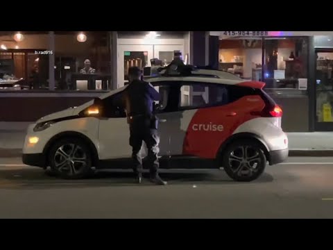 &#039;Ain&#039;t nobody in it&#039;: Police pull over driverless car in San Francisco traffic stop